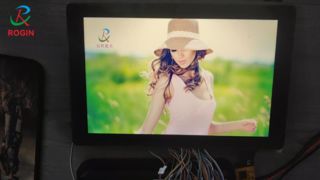 10,1 Zoll 1920 x 1200 mit einer Helligkeitslösung von 1500 Nits